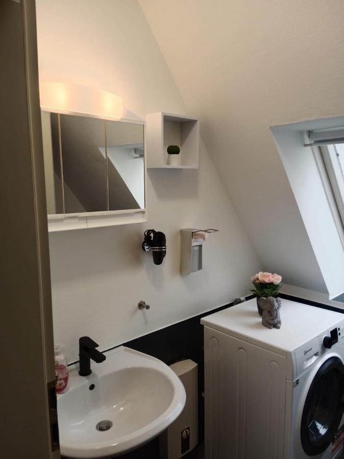 Flensburg Zentrum 10 Vh Dgr Appartement Buitenkant foto